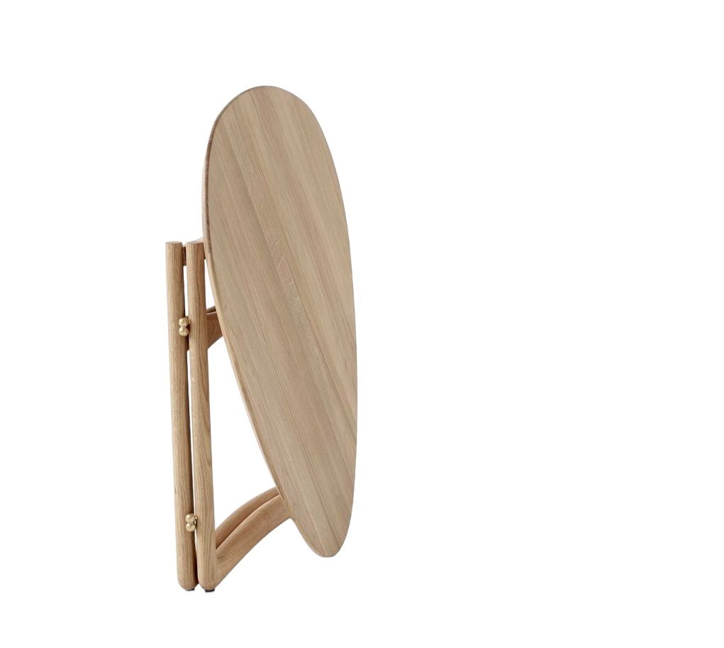 AndTradition Drop Leaf HM5 Beistelltisch aus Eichenholz, zusammengeklappt, für kleine Räume.