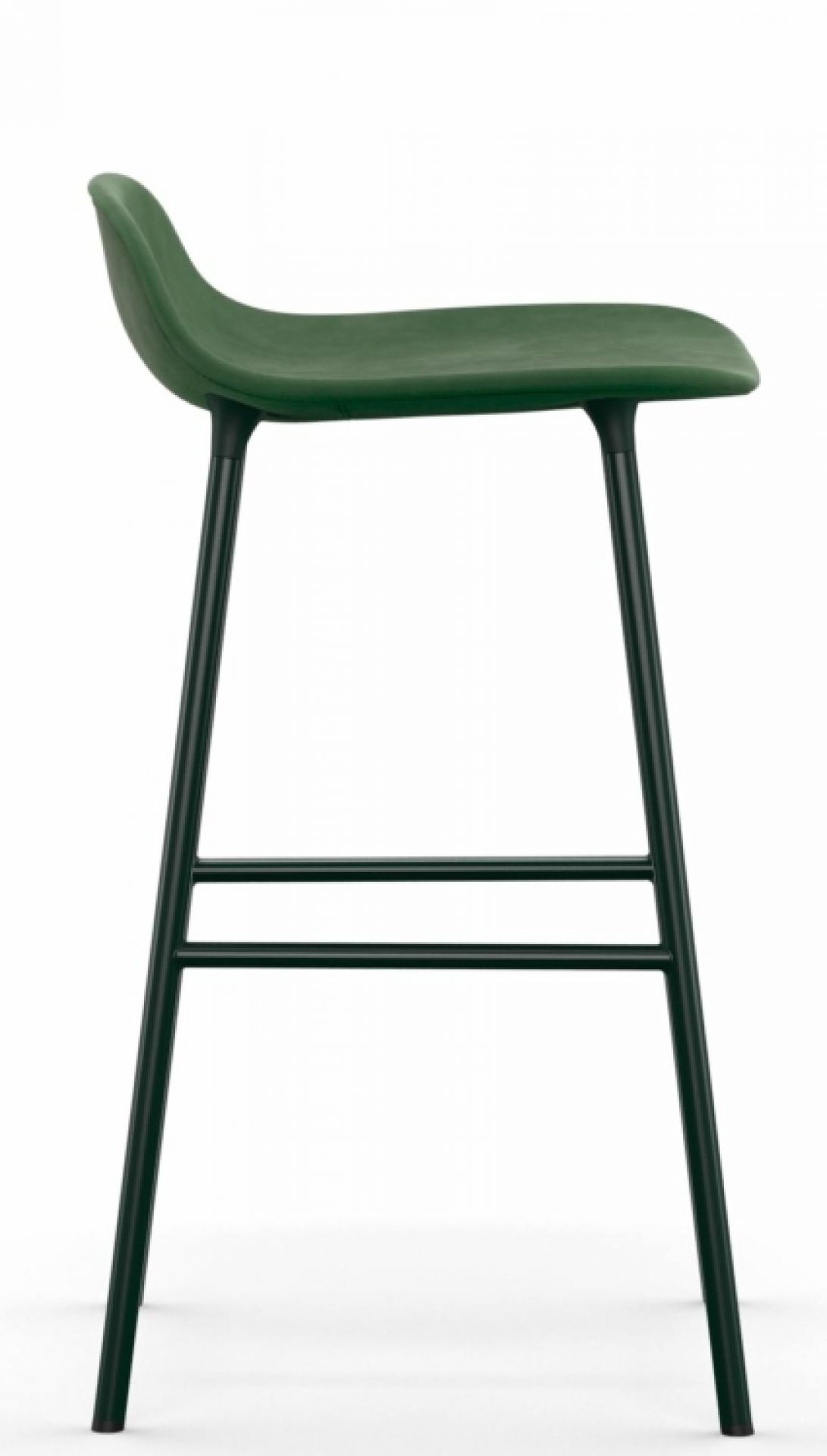 Grüner Form Barstool Barhocker von Normann Copenhagen mit Stahlgestell, gepolstert, Seitenansicht.