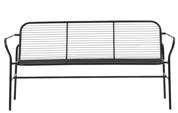 Schwarze Vig Dining Bench Bank von Normann Copenhagen für den Außenbereich, minimalistisches Design mit Armlehnen.