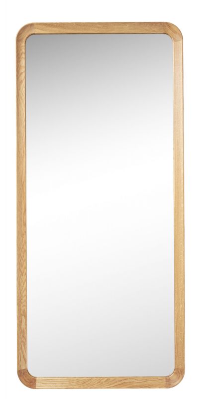 VLA62 Radio House Spiegel von Carl Hansen & Søn mit Rahmen aus hellem Eichenholz.