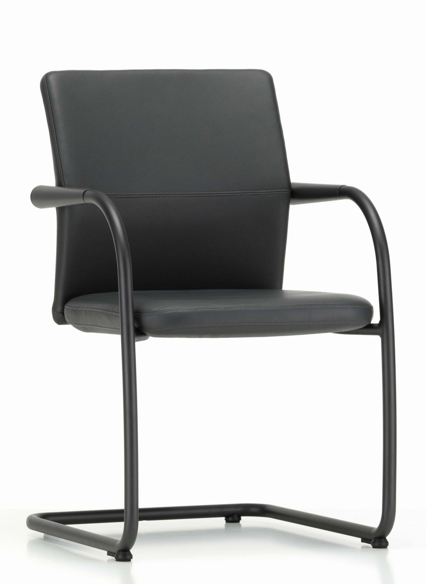 Grauer Vitra ID Visitor Freischwinger Bürostuhl mit Armlehnen und schwarzem Gestell.