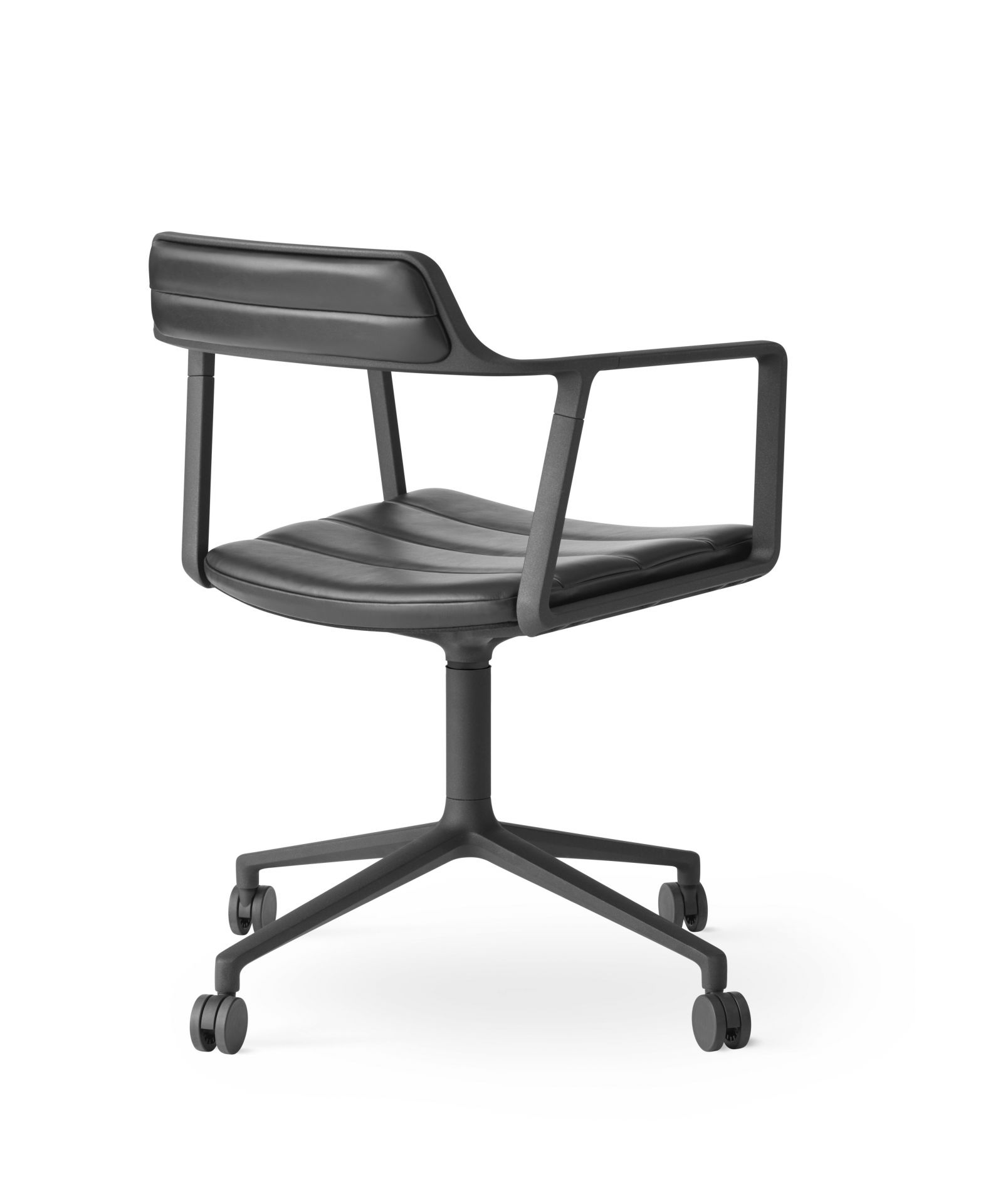 Schwarzer Vipp452 Swivel Bürostuhl mit Armlehnen und Rollen, ergonomisch und modern für das Homeoffice.