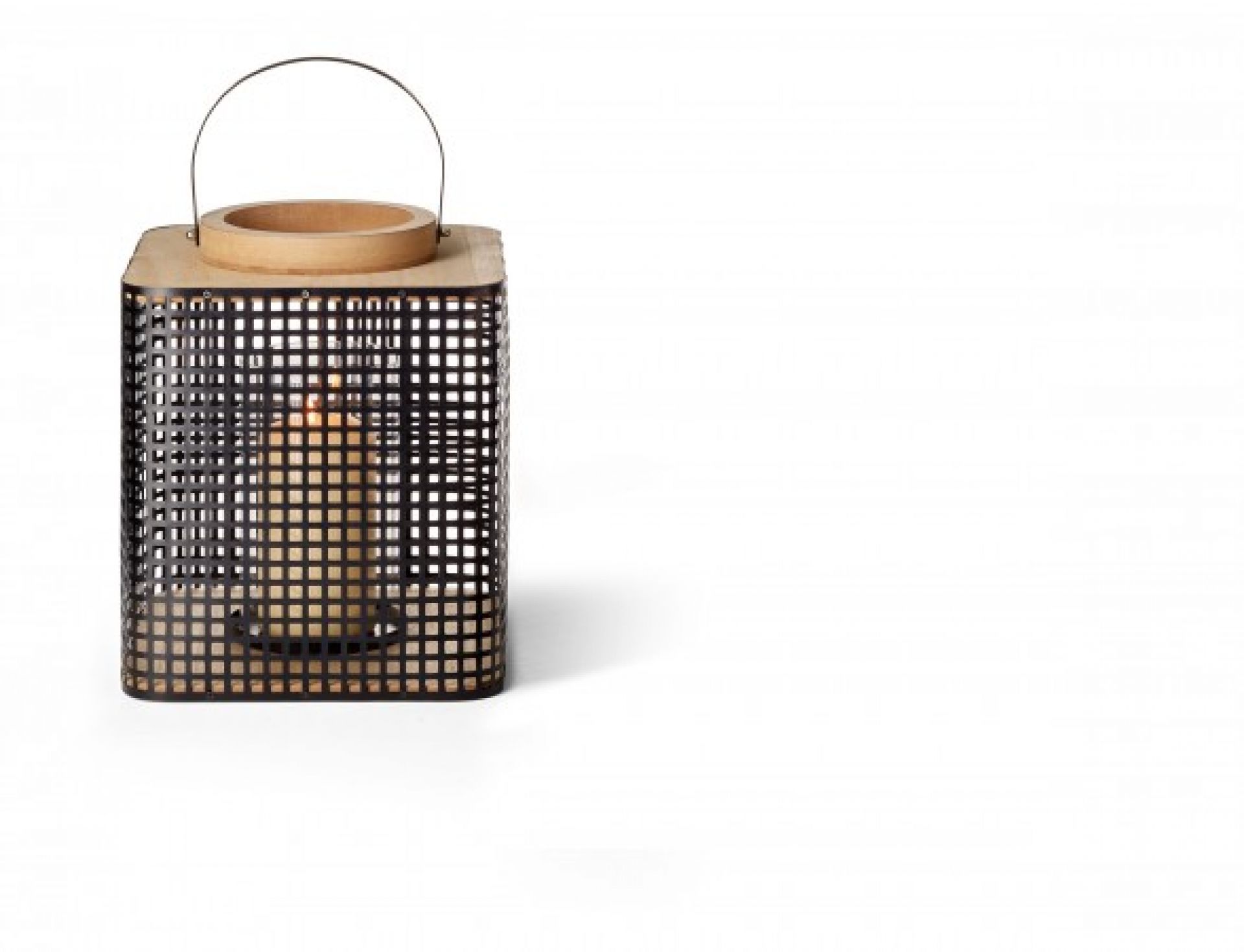 Asgar Laterne von Philippi: Quadratische Metall-Laterne mit Holzdetails und Kerze, dekorative Wohnaccessoires.
