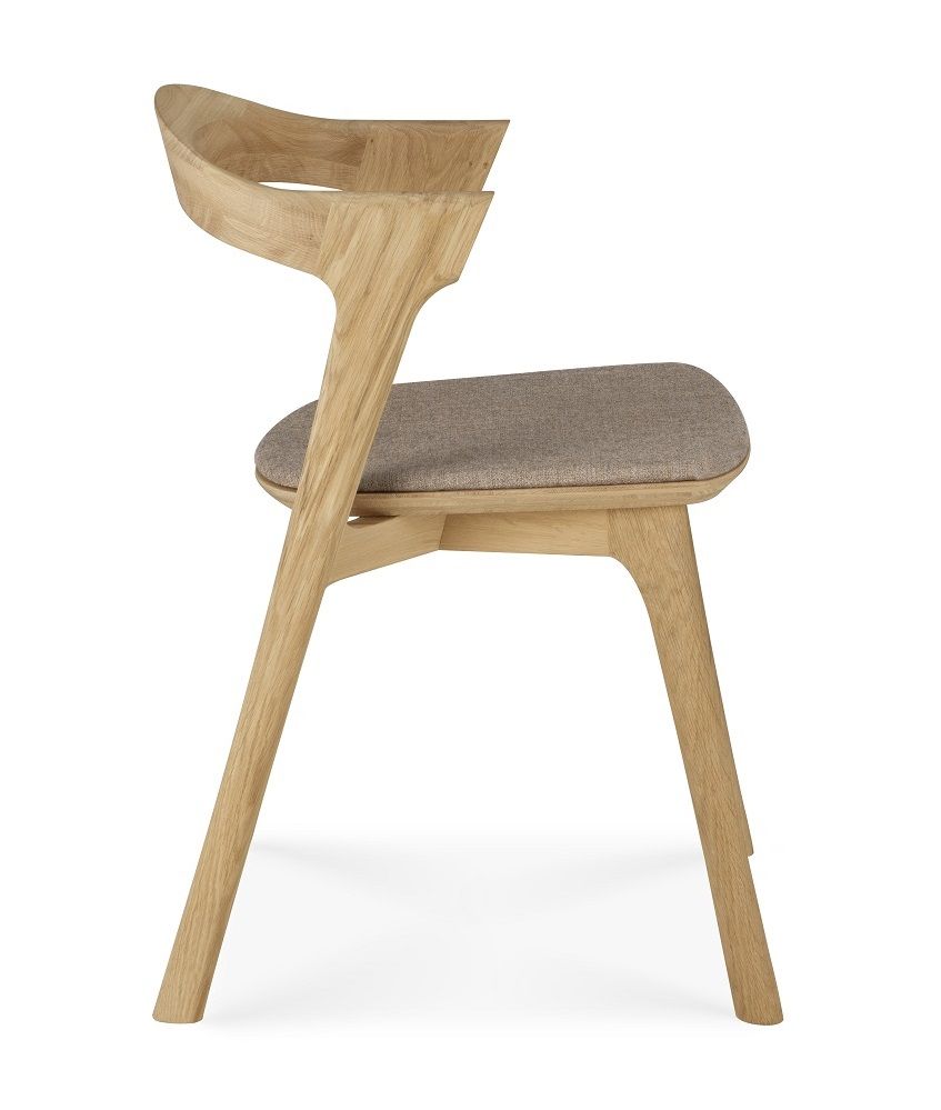 Bok Stuhl aus Eiche mit Sitzkissen, Ethnicraft Design Stuhl ohne Armlehne.