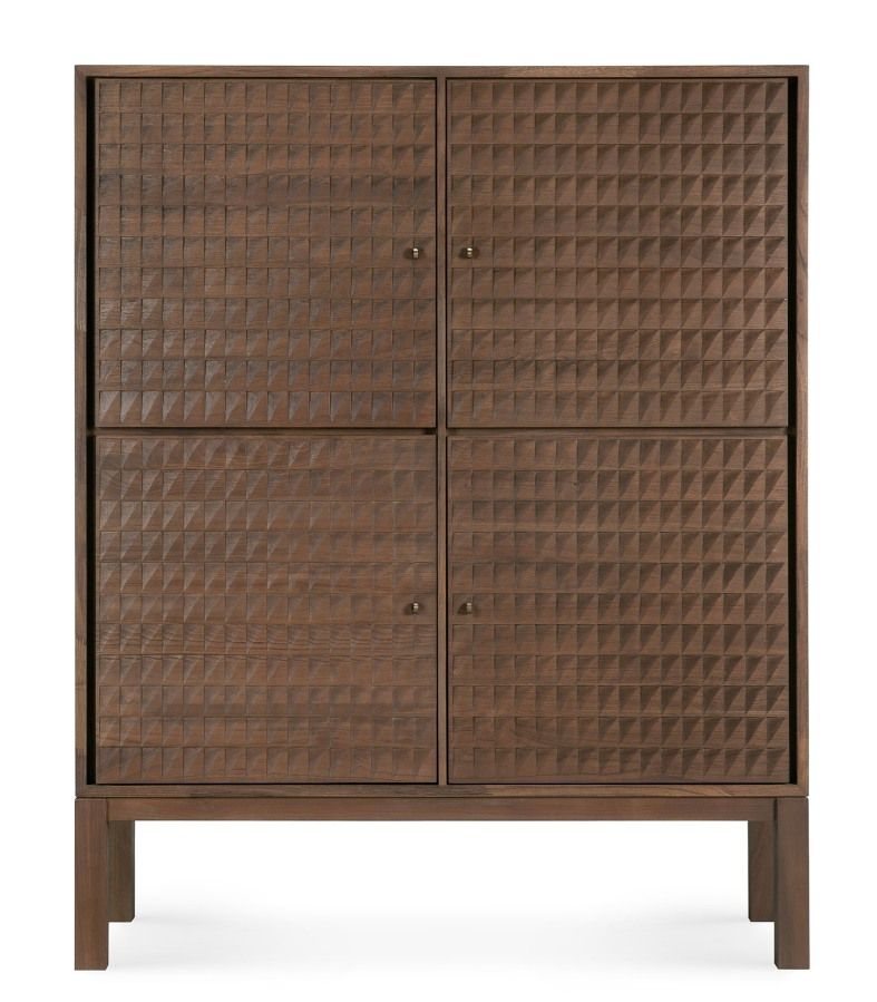 Sono Anrichte von Ethnicraft: Schrank aus massivem Teakholz mit vier Türen und geometrischem Muster.