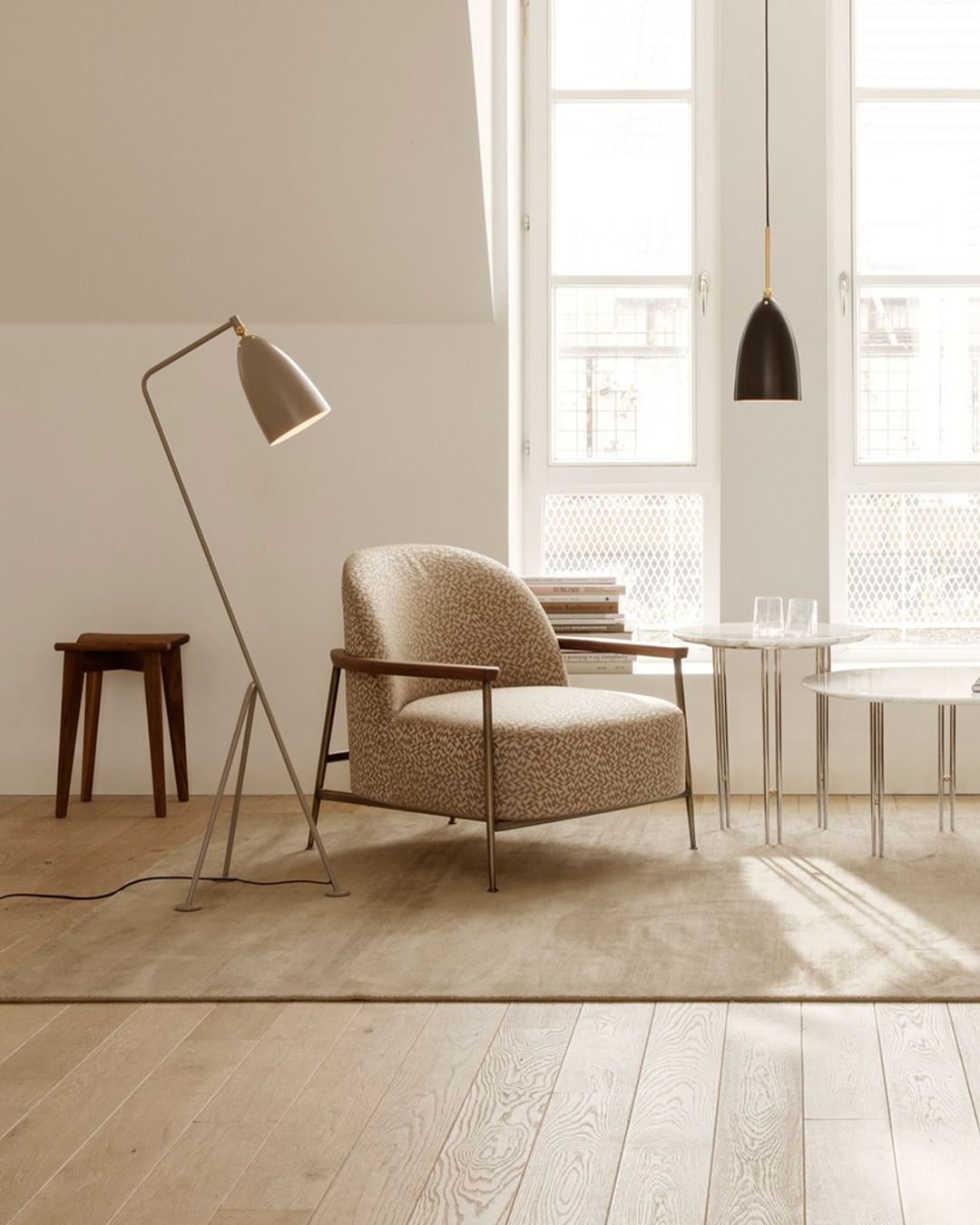 Gräshoppa / Grashoppa Stehleuchte Gubi