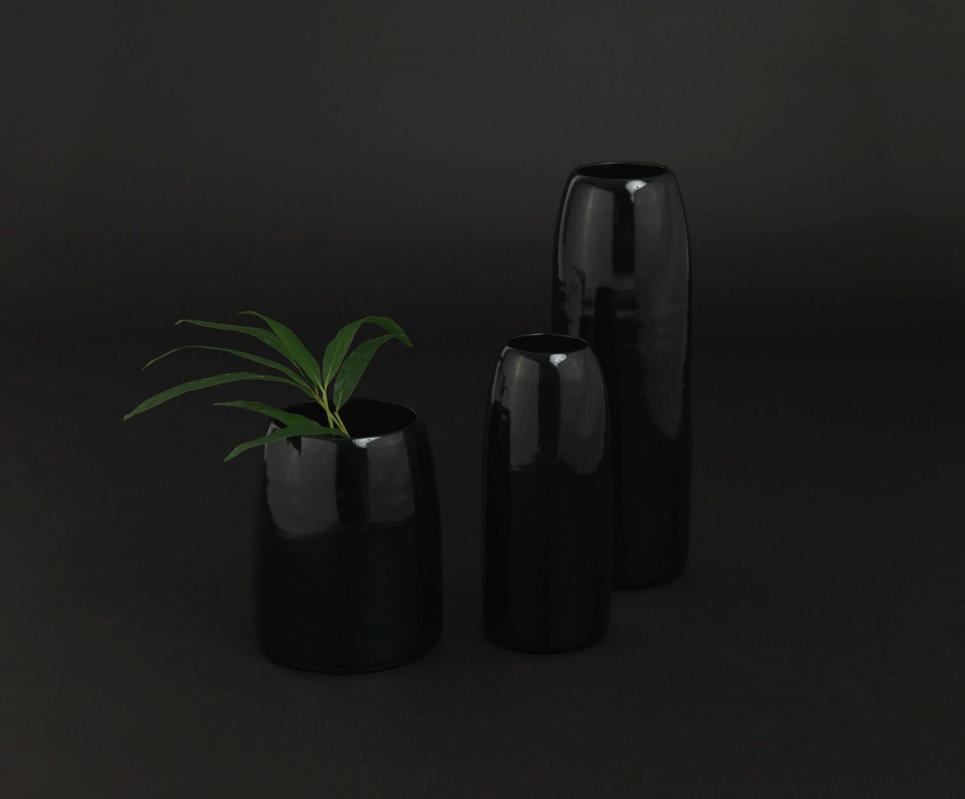 Carla Vase S Charcoal Schönbuch