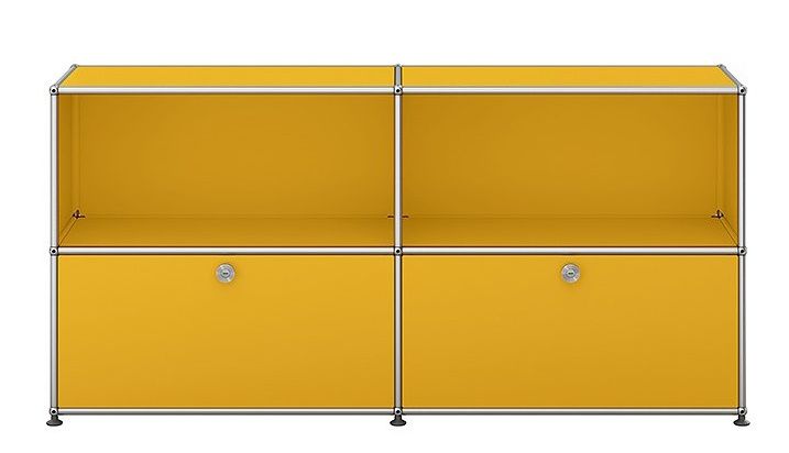 Goldgelbes USM Haller Sideboard mit zwei Klappen, Chromgestell, modernes modulares Möbeldesign für Wohnzimmer und Büro.