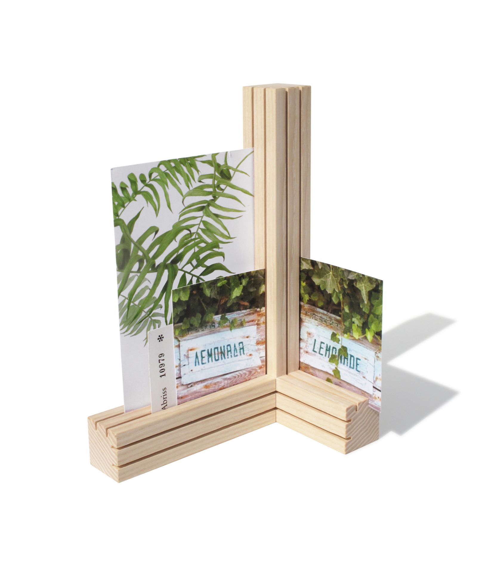 Kartenhalter aus Holz für drei Karten, Postkarten oder Fotos. Dekorativer Kartenständer für Tischdeko.