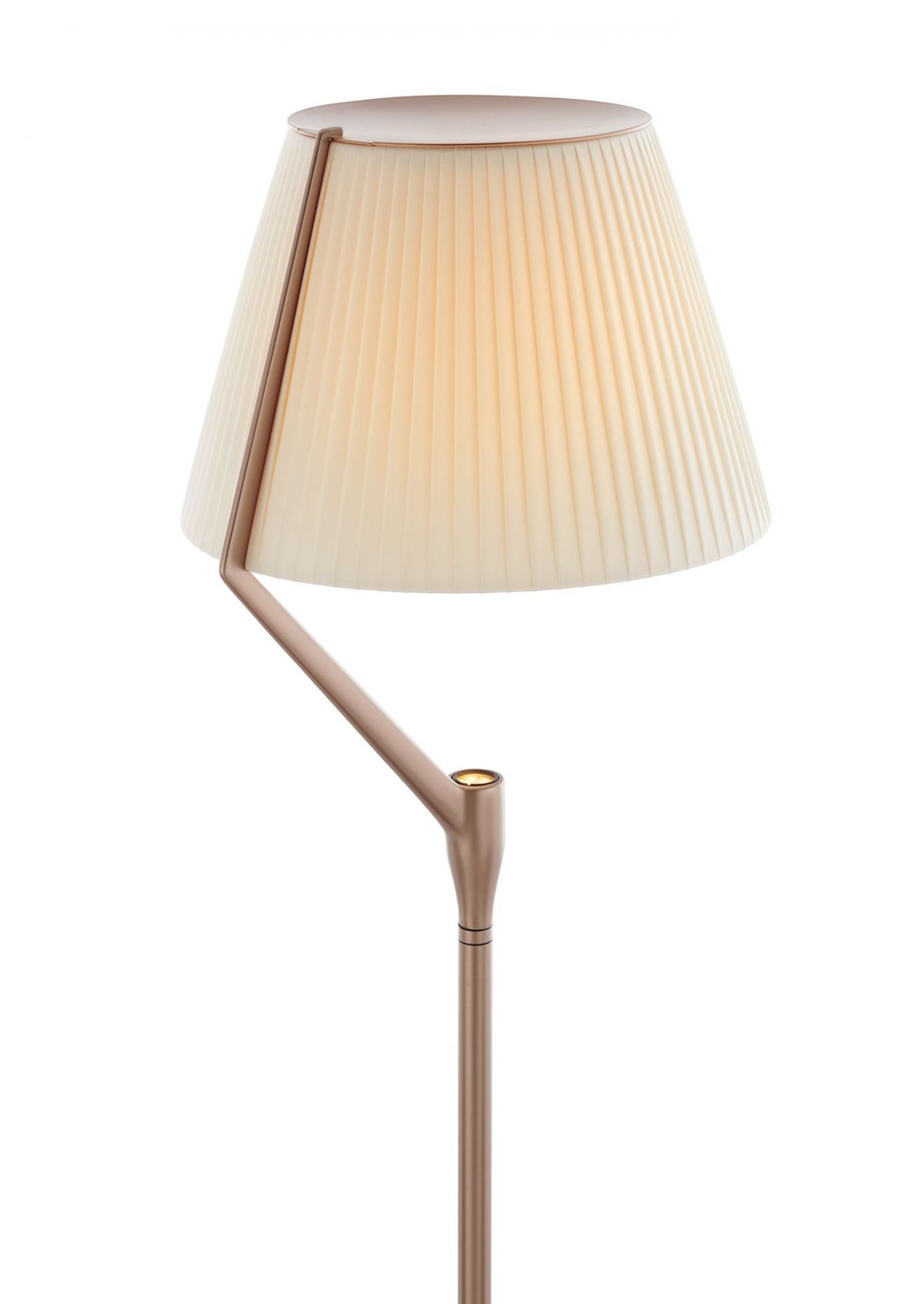Angelo Stone Stehleuchte von Kartell: Moderne Stehlampe mit plissiertem Lampenschirm und bronzefarbenem Gestell.
