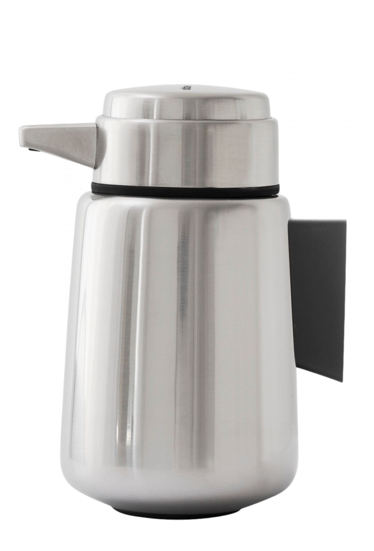 Vipp Seifenspender für die Wand, aus gebürstetem Edelstahl, modernes Design für Badezimmer und Küche.