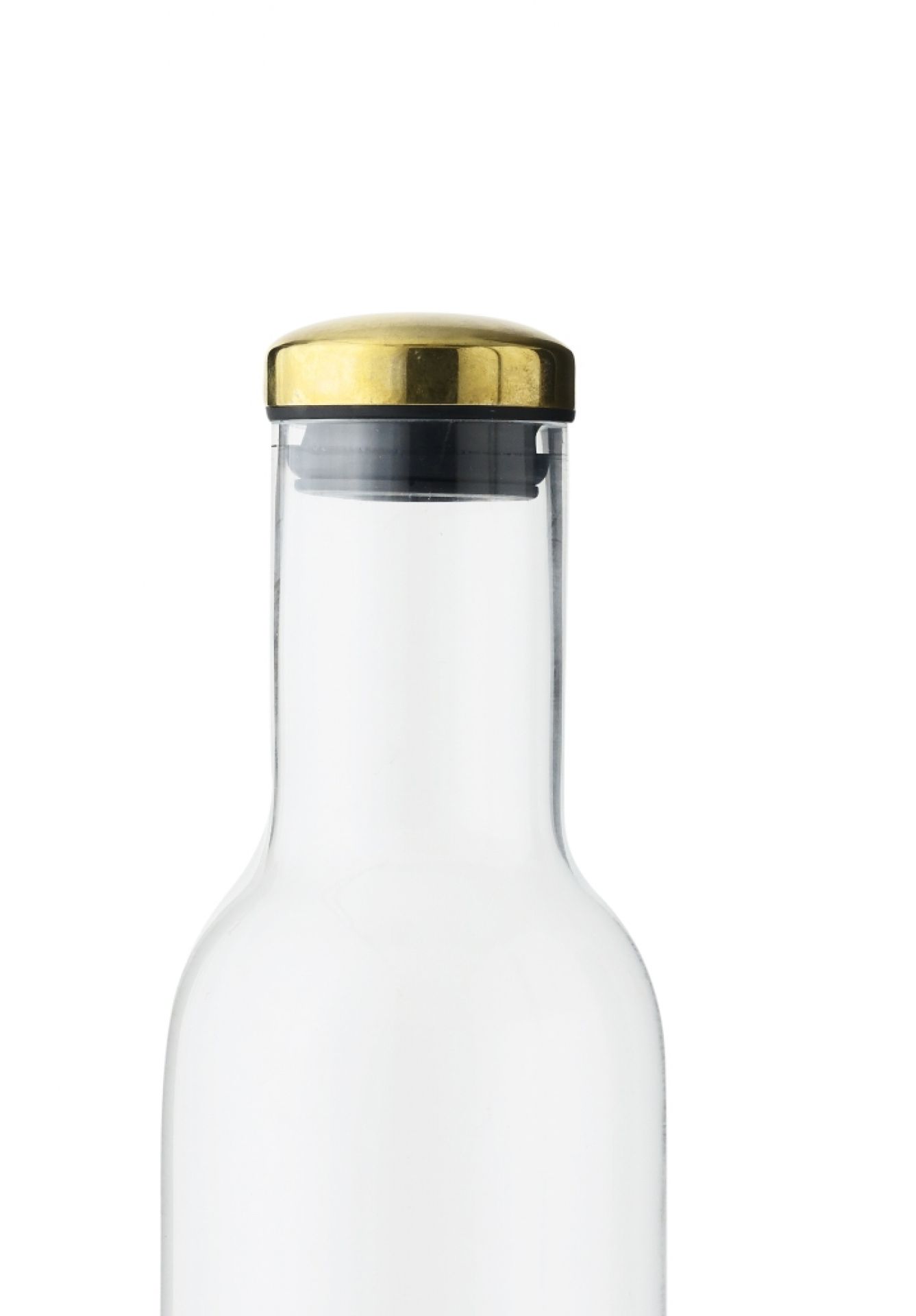 Detailaufnahme der Bottle Collection Wasserkaraffe 0,5 Liter mit goldenem Deckel, ideal für Wasser und Saft.