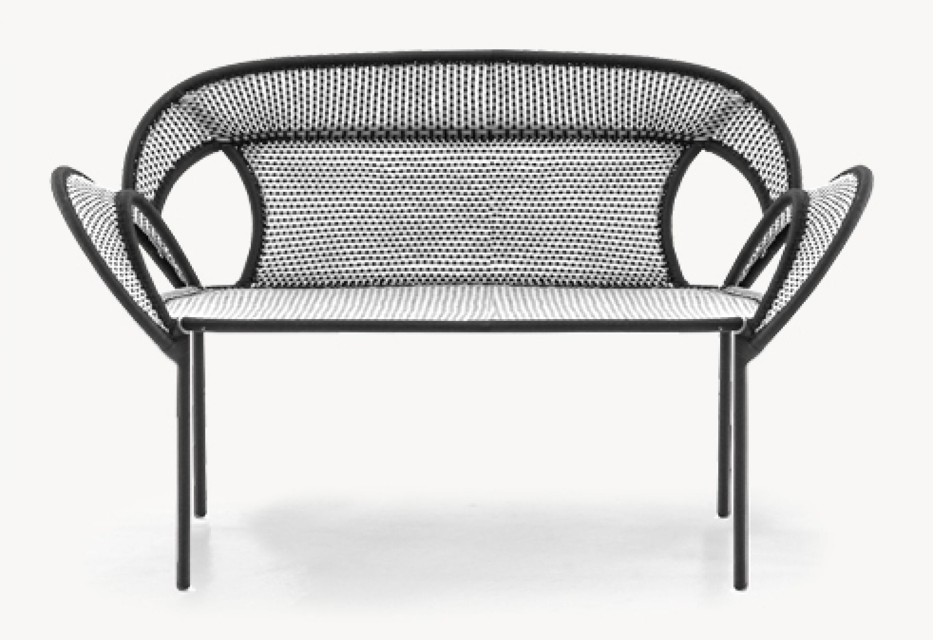 Banjooli Bank von Moroso, eine moderne Bank in Weiß und Schwarz mit Stahlbeinen.