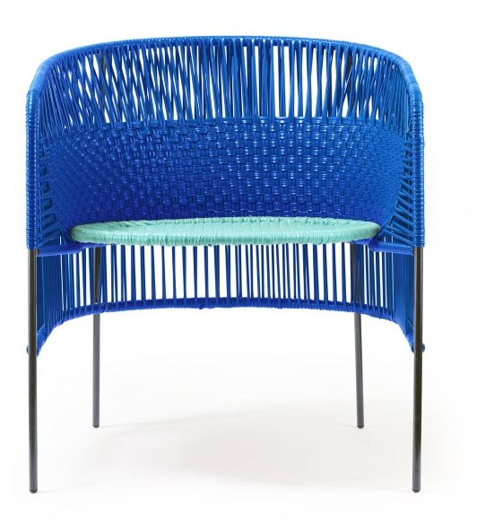 Blauer Caribe Lounge Chair Sessel von ames für den Außenbereich mit geflochtenem Design.