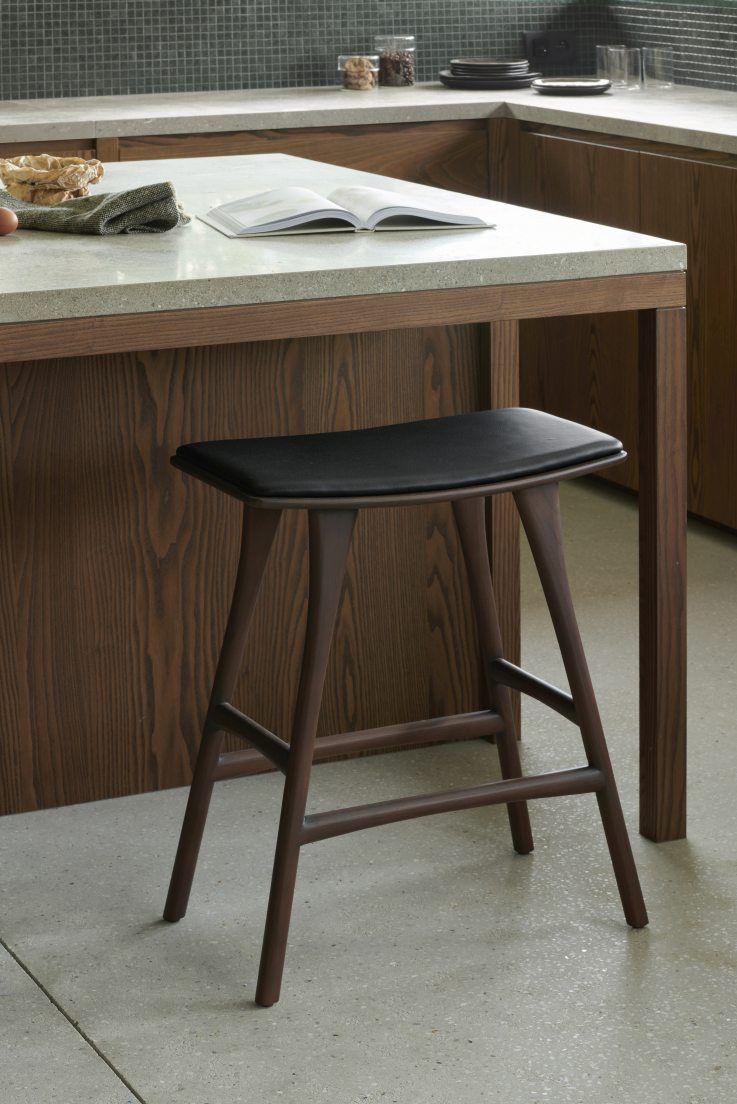 Osso Counter Stool Barhocker mit Sitzpolster Leder Schwarz Ethnicraft