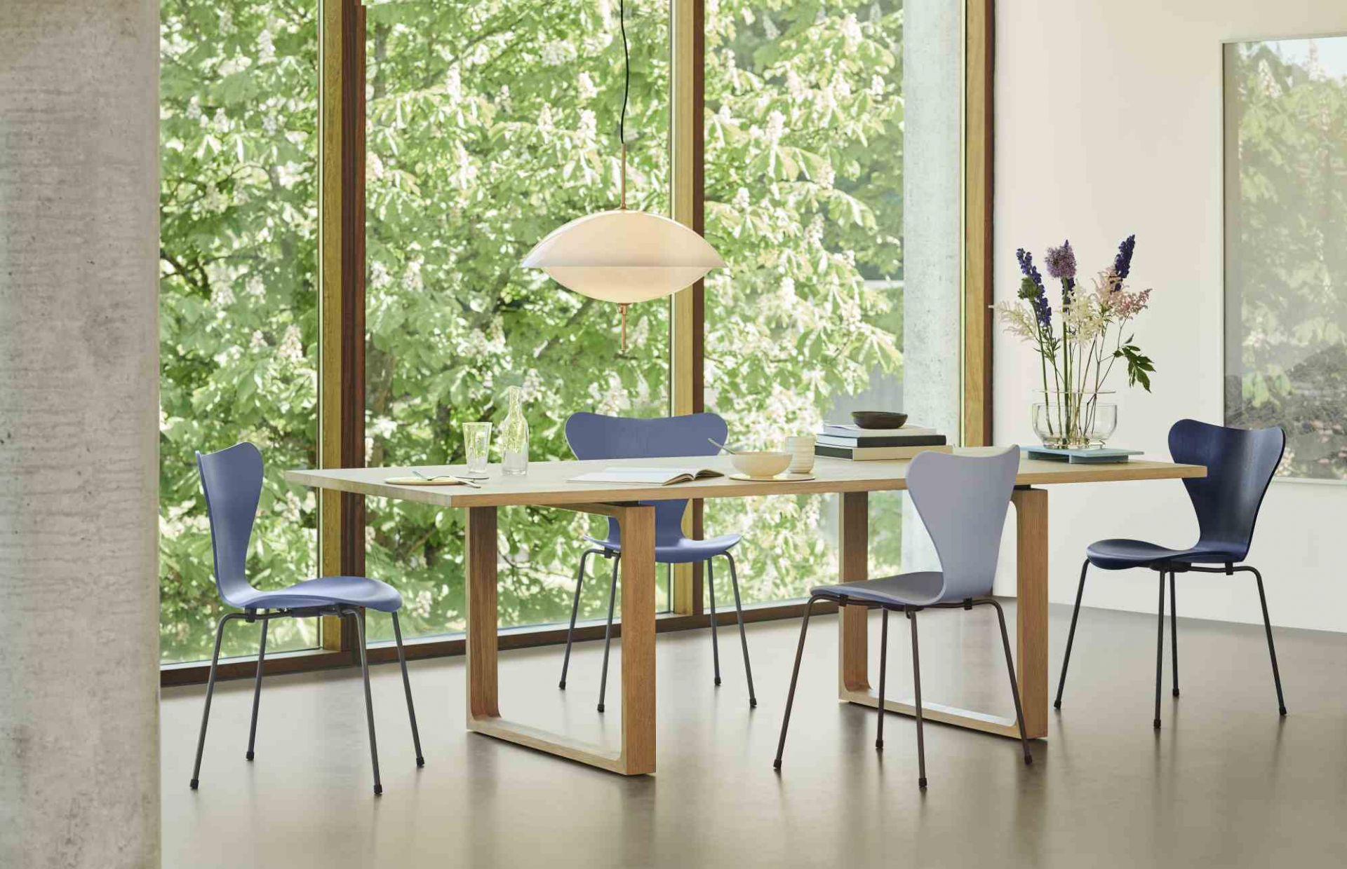 Essay Tisch Fritz Hansen - QUICK SHIP