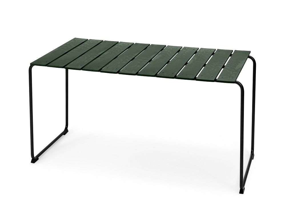 Grüner Ocean Table Outdoor Tisch für 4 Personen mit schwarzem Metallgestell. Gartentisch für den Außenbereich.