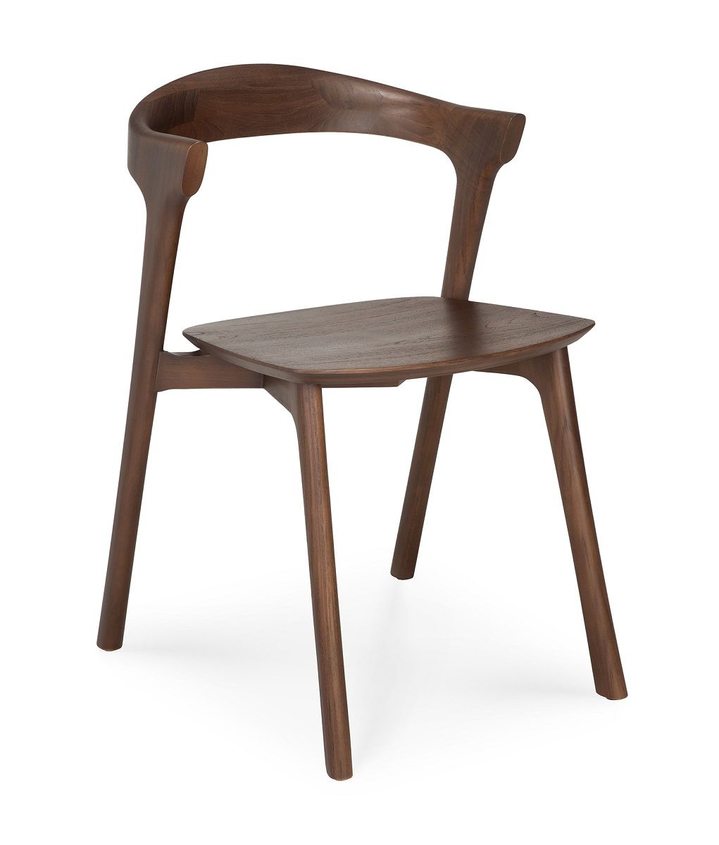 Bok Stuhl aus Teakholz, dunkelbraun lackiert, mit geschwungenem Rücken und minimalistischem Design.