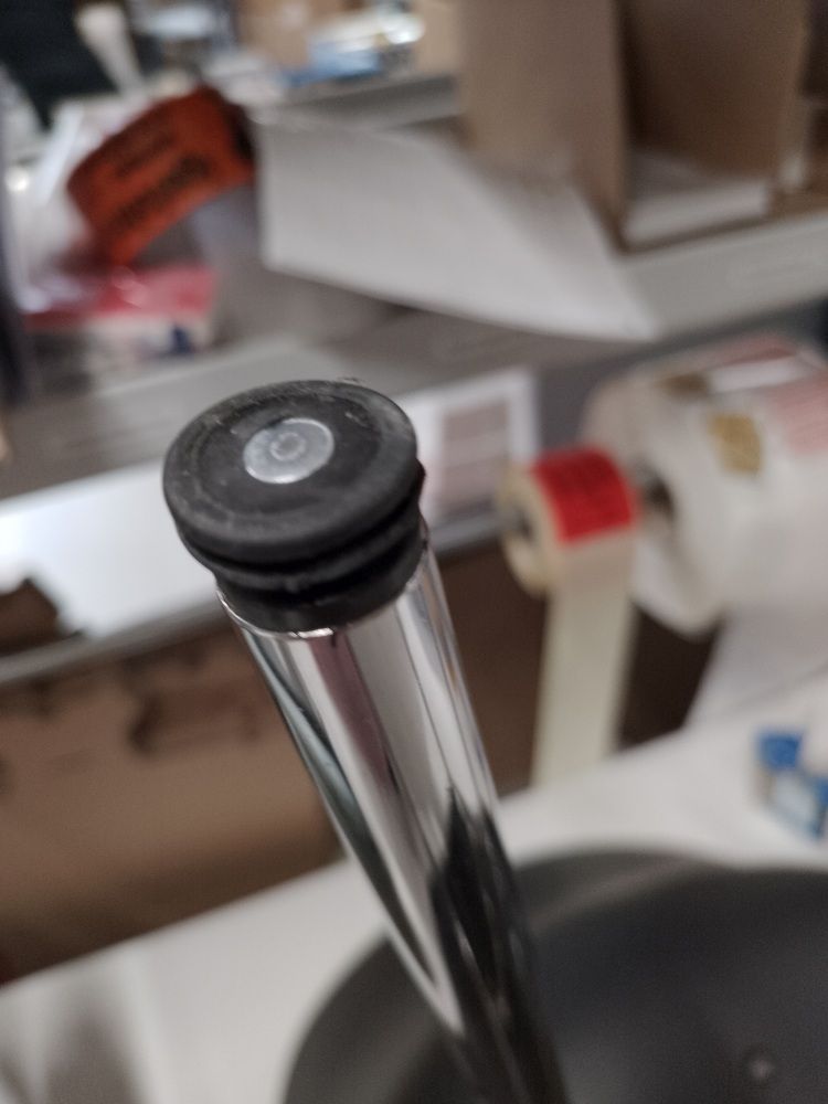 About A Chair AAC26 / AAC 26 Stuhl CHROM / SCHWARZ 2.0 Hay MÄNGELEXEMPLAR