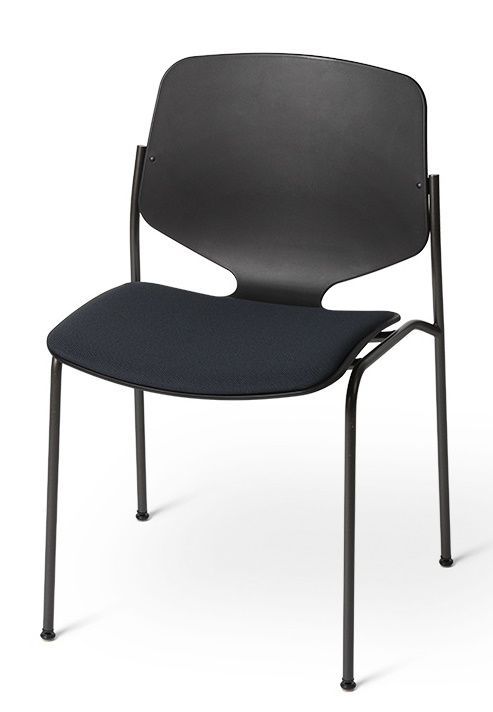 Schwarzer Nova Sea Stuhl mit gepolstertem Sitz und filigranem Metallgestell, ideal für Büro und Wohnraum.