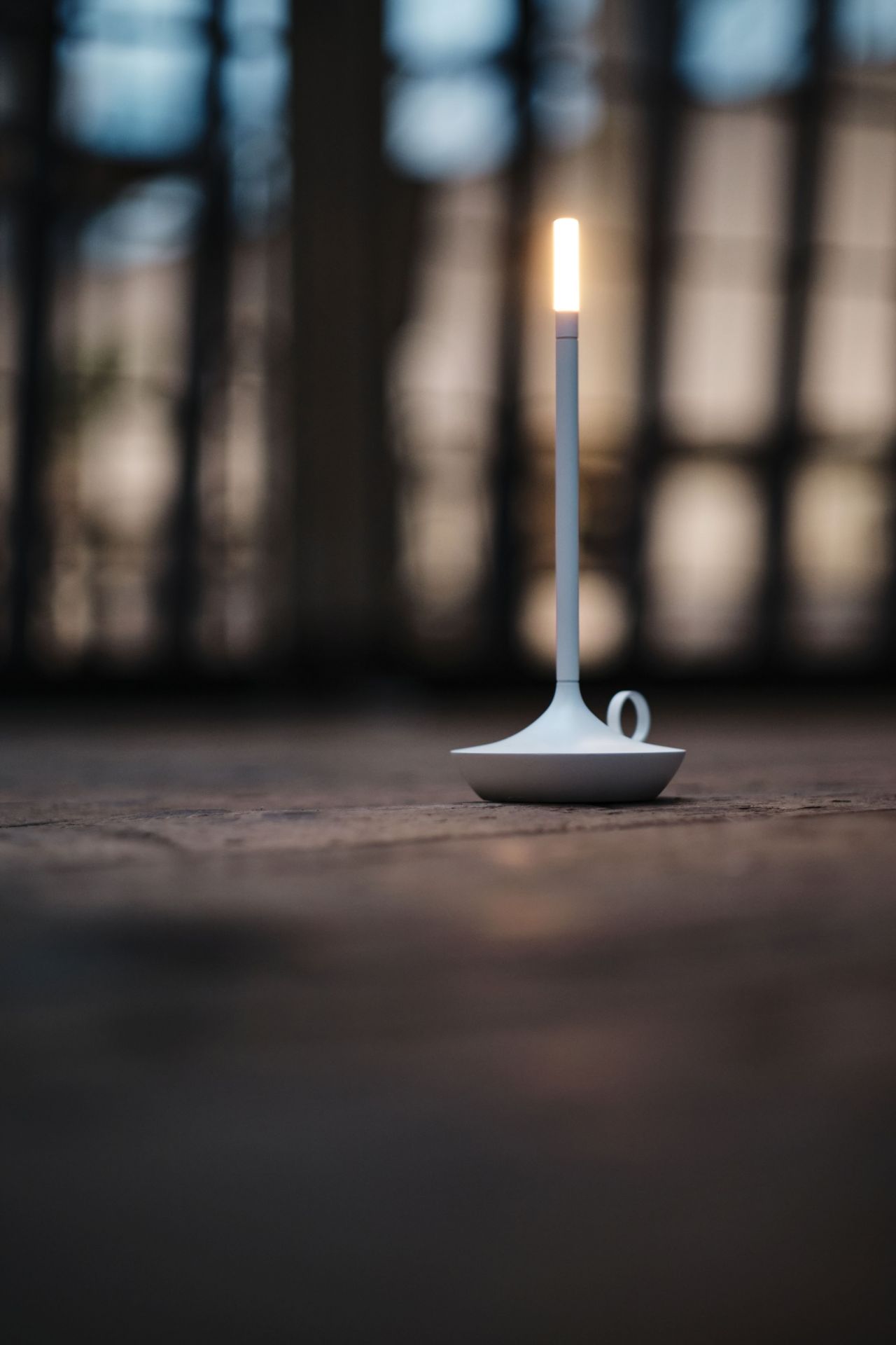 Wick Portable Akkuleuchte / Tischleuchte mit USB weiß Graypants
