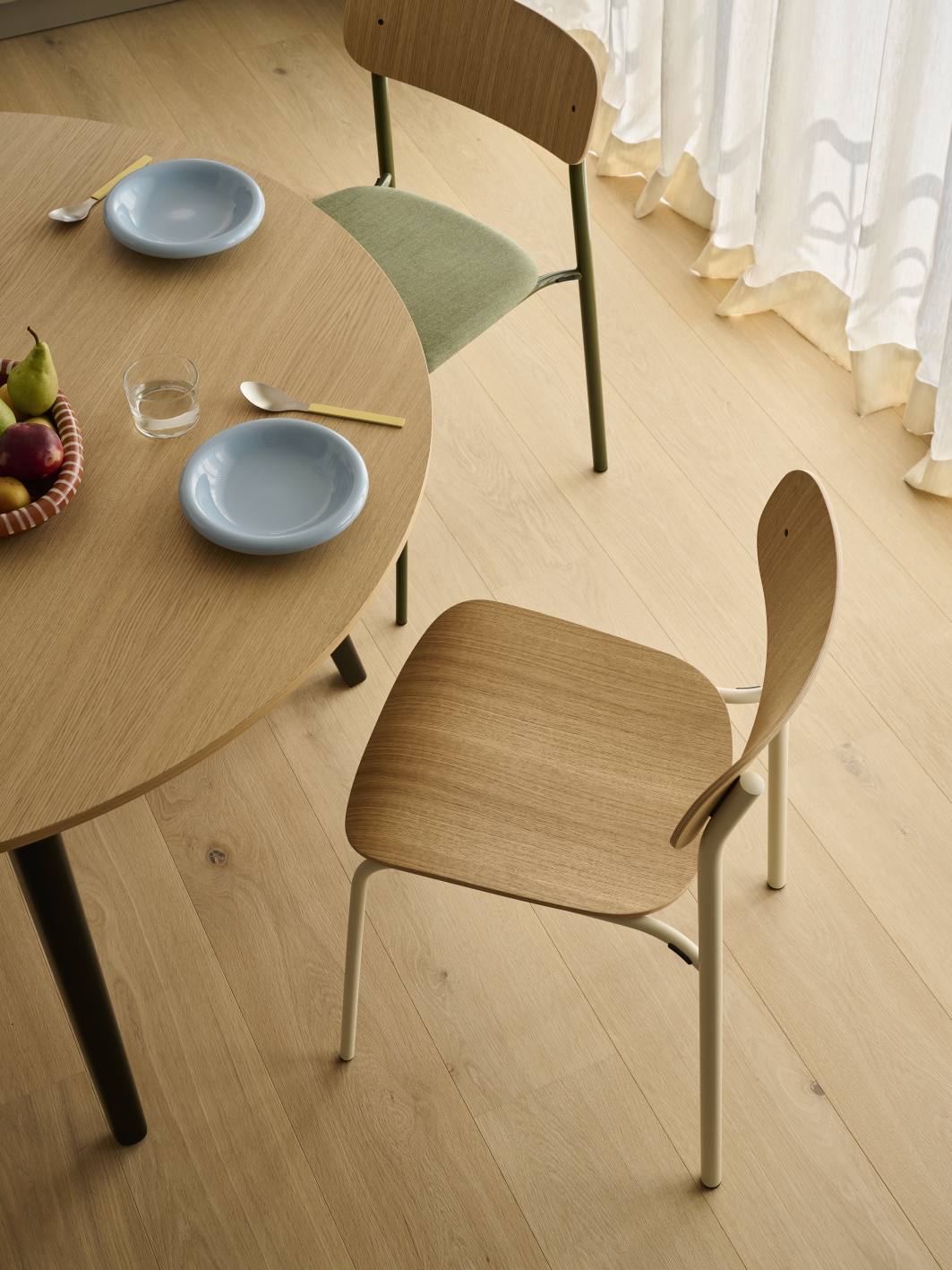 S 243 / S243 Stahlrohr Stuhl Thonet