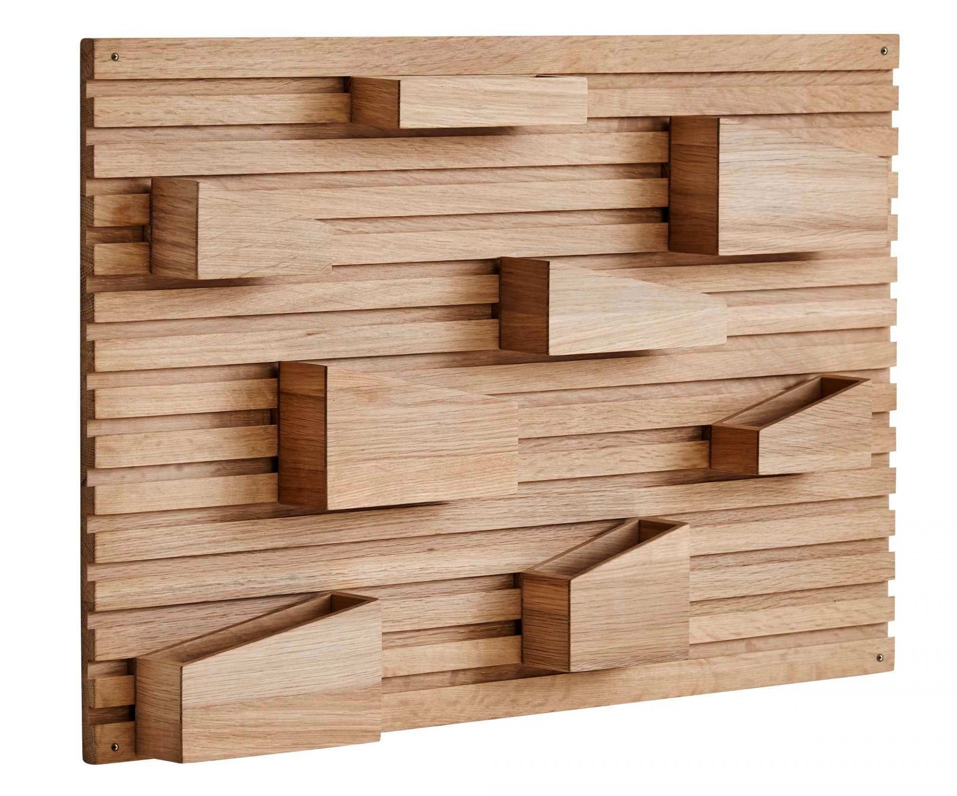 Input Organizer Wandaufbewahrung aus Holz mit Fächern für Bürobedarf und Dekoration.