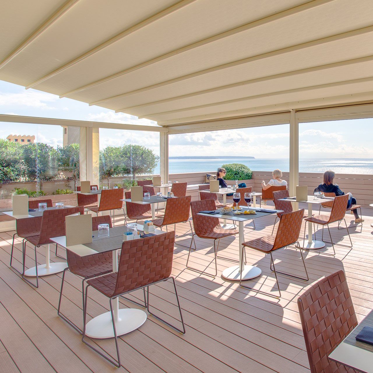 Trenza SI0700 Outdoor Stuhl stapelbar Andreu World