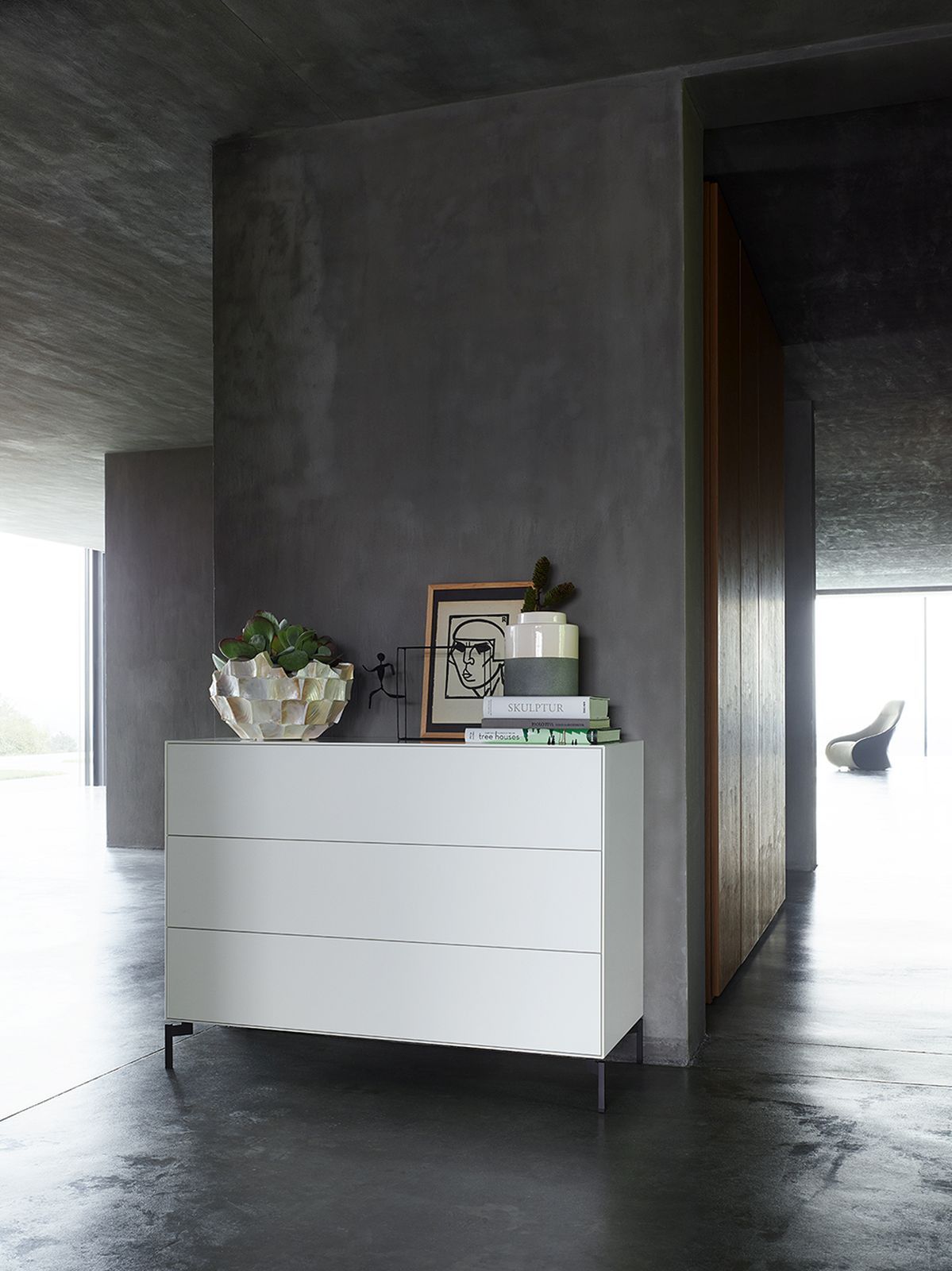 Weißes Piure Nex Pur Sideboard mit Schubladen, minimalistisches Design für modernes Wohnen.