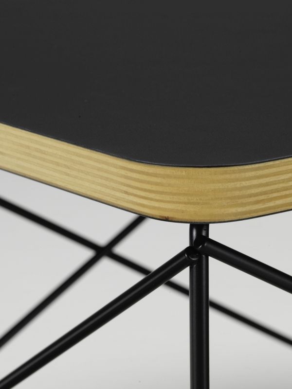 Occasional Table LTR Beistelltisch HPL Schwarz Vitra Stahldraht schwarz pulverbeschichtet