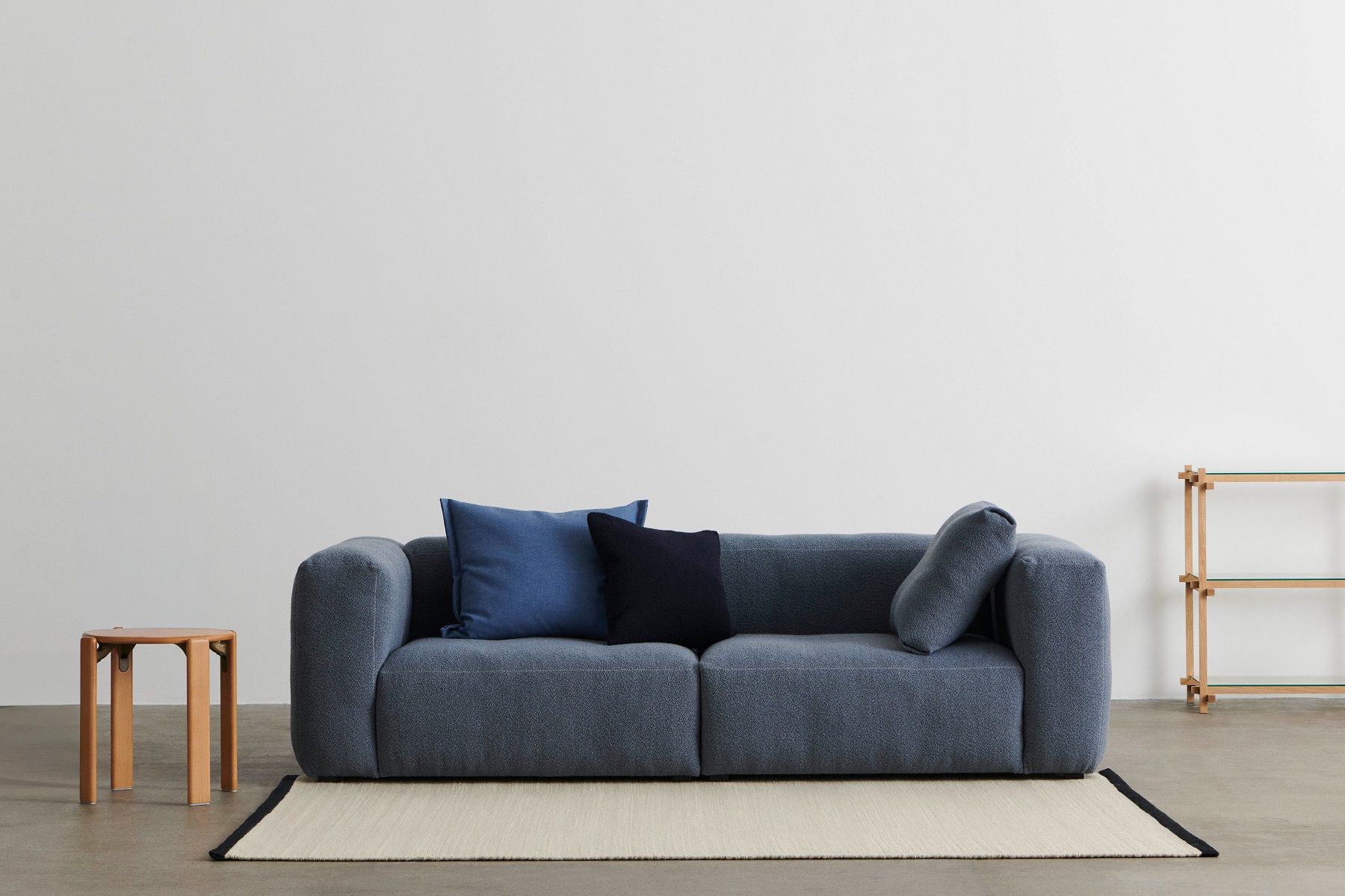 Woody Column Low Regal Hay