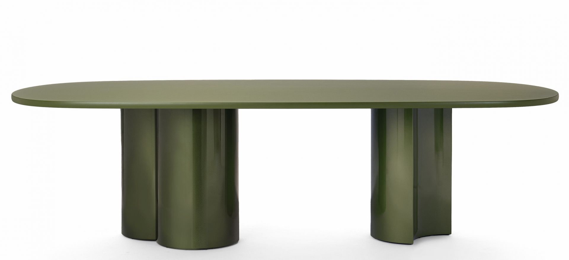 Bol Esstisch von Zanotta in Algen metallic: Ovaler Tisch mit zylindrischen Beinen.