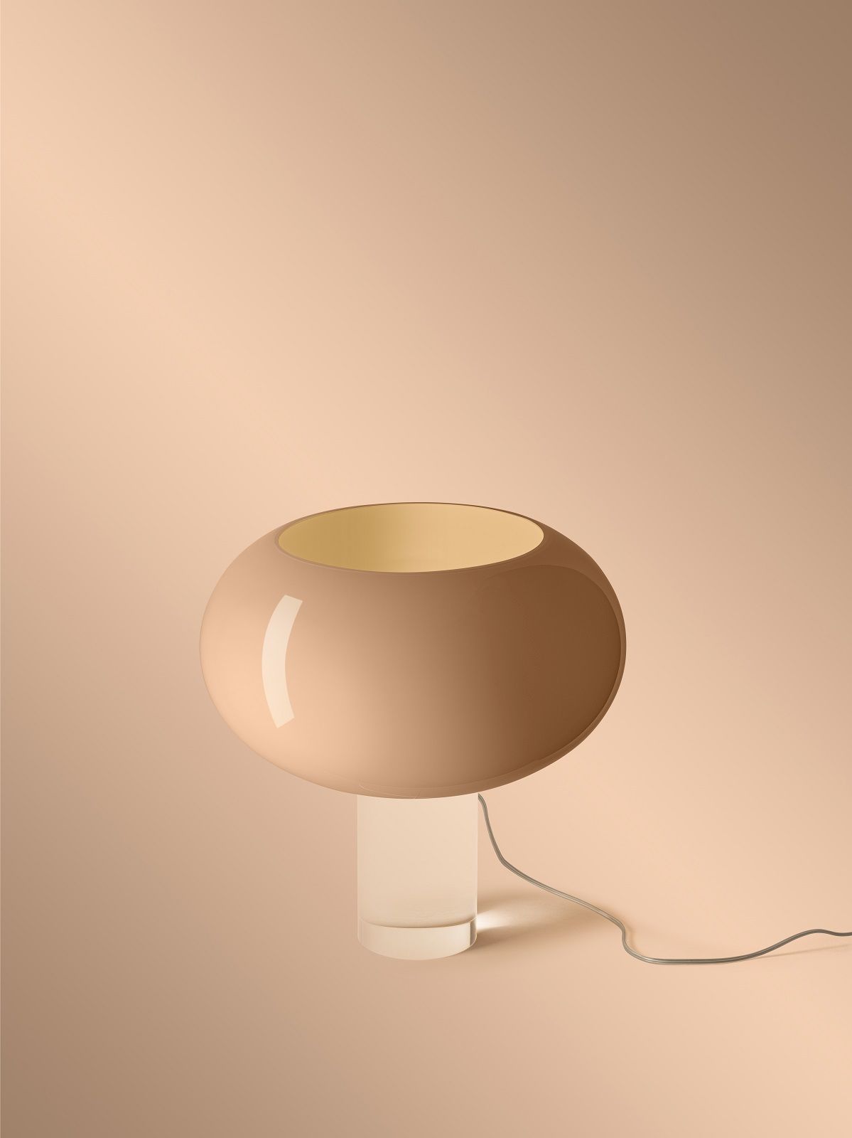 Nahaufnahme der Buds 2 Tischleuchte Cipria von Foscarini, modernes Design.