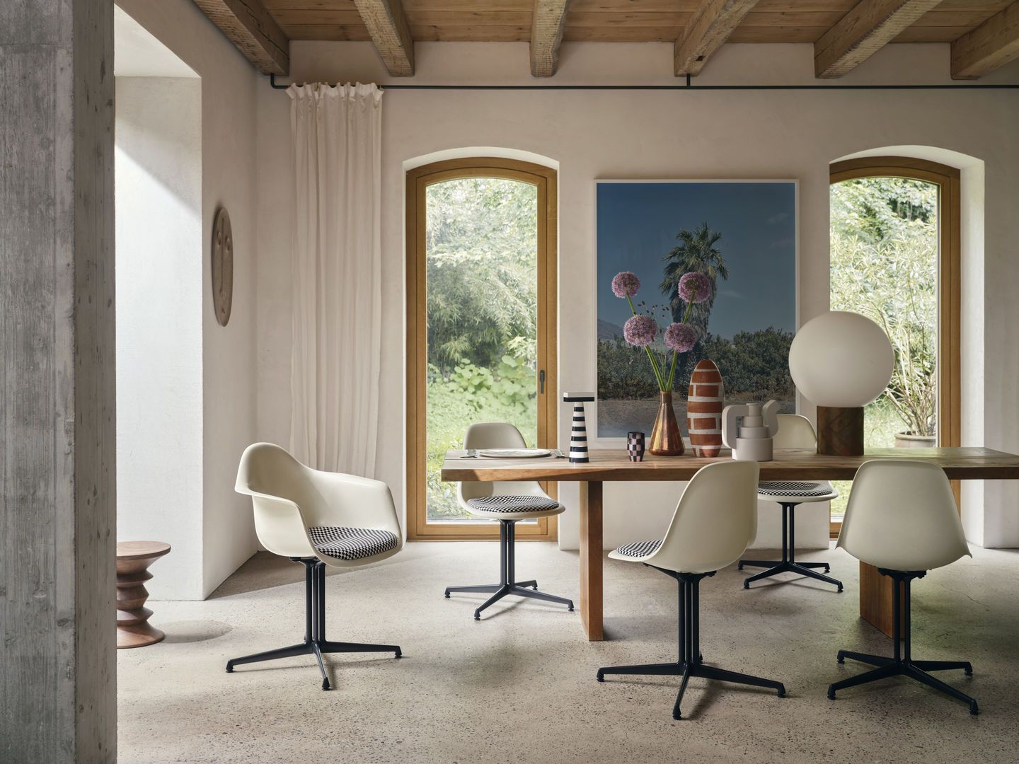 Eames Plastic Arm Chair DAL mit Sitzpolster Vitra