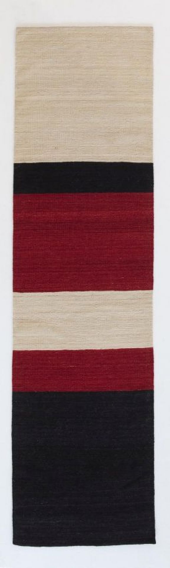Nanimarquina Teppich: Mélange Color Teppich mit Streifen in Beige, Rot und Schwarz.