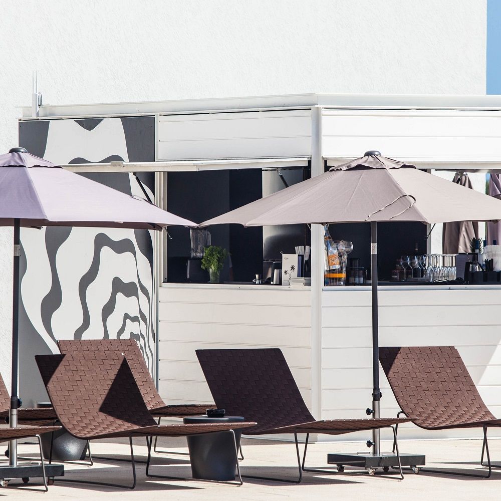 Trenza TU0704 Chaise loungue Outdoor Liege Andreu World