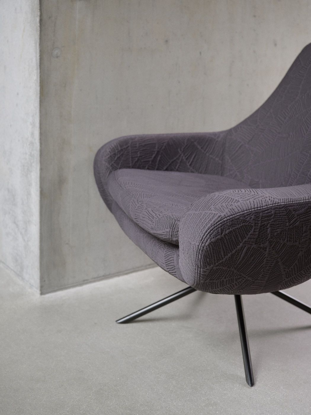 NOOMI Swivel Lounge Chair Drehstuhl Softline