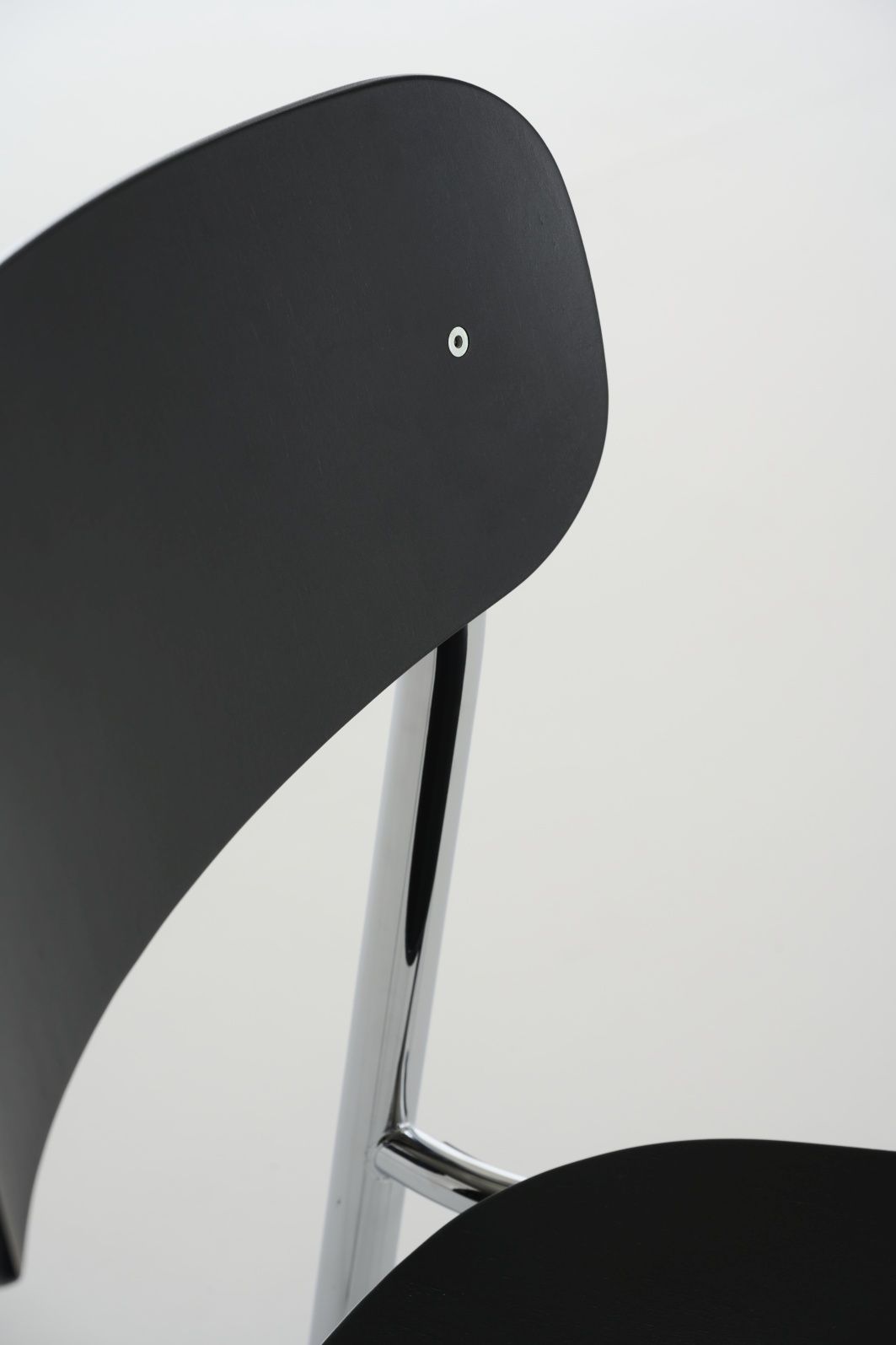 S 243 / S243 Stahlrohr Stuhl Thonet