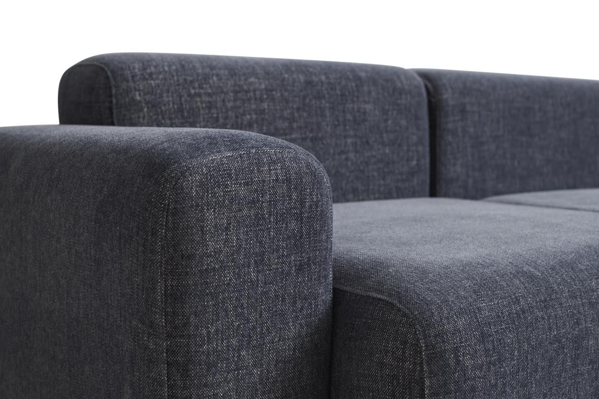 Detailaufnahme: Mags Sofa mit blauem Linara Stoff, modernes Design für Wohnzimmer und Lounges.