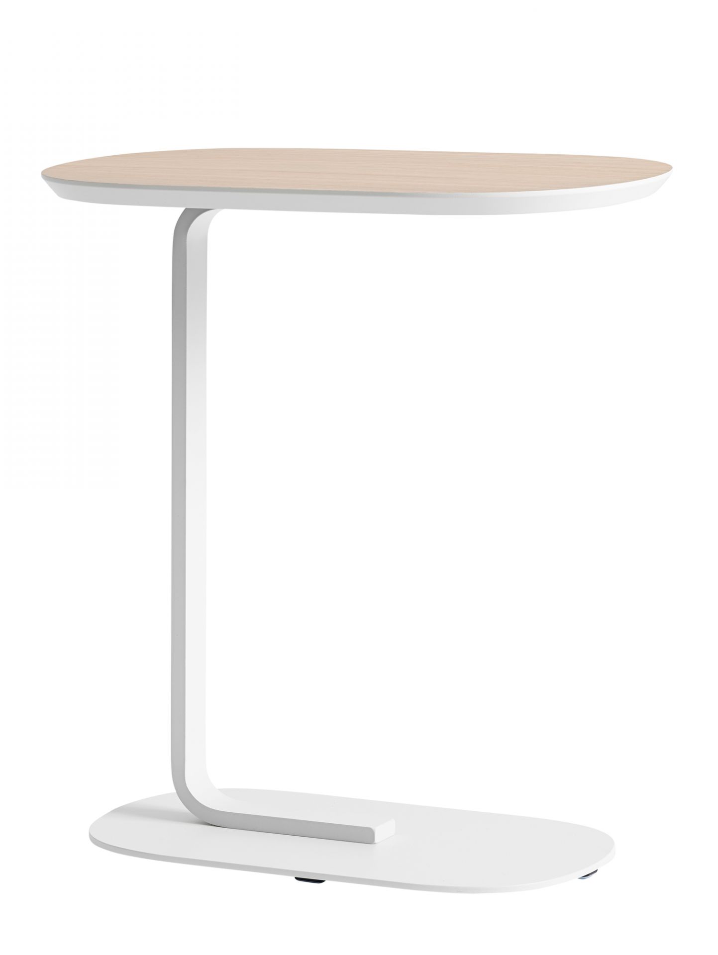 Muuto Relate Side Table Beistelltisch Low mit Holzplatte und weißem Gestell. Moderner Beistelltisch.
