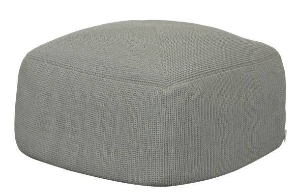 Quadratischer, grauer Outdoor Hocker von Cane-Line. Gemütlicher Sitzhocker für Garten, Terrasse und Balkon.