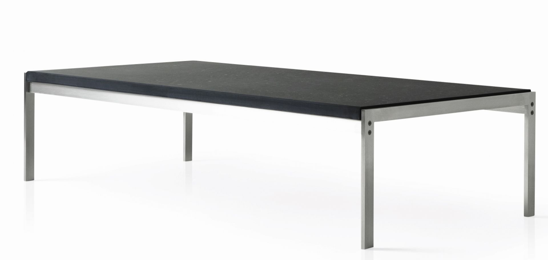 PK63A Esstisch von Fritz Hansen mit schwarzer Tischplatte und Stahlgestell, modernes Design.