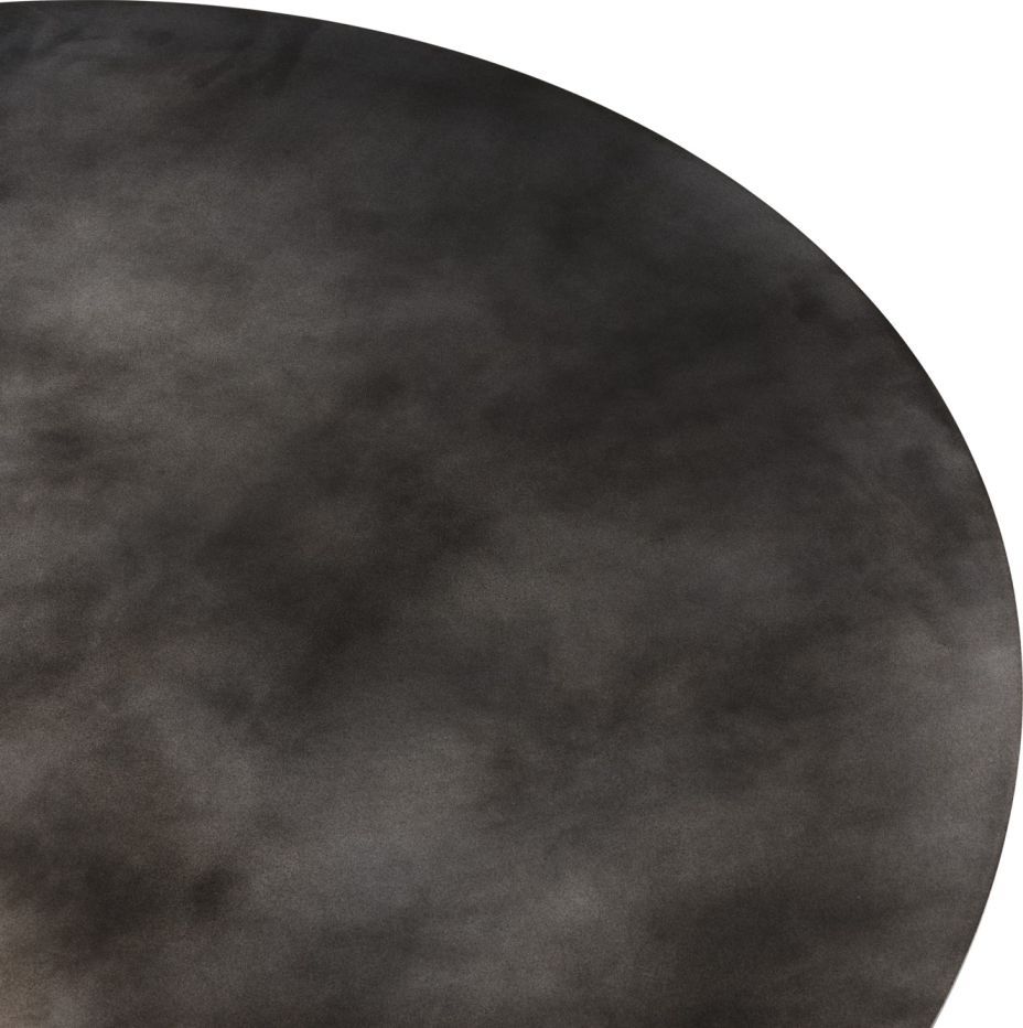 Detailaufnahme der Tischplatte des Epic Coffee Table von Gubi in Misty Gray.