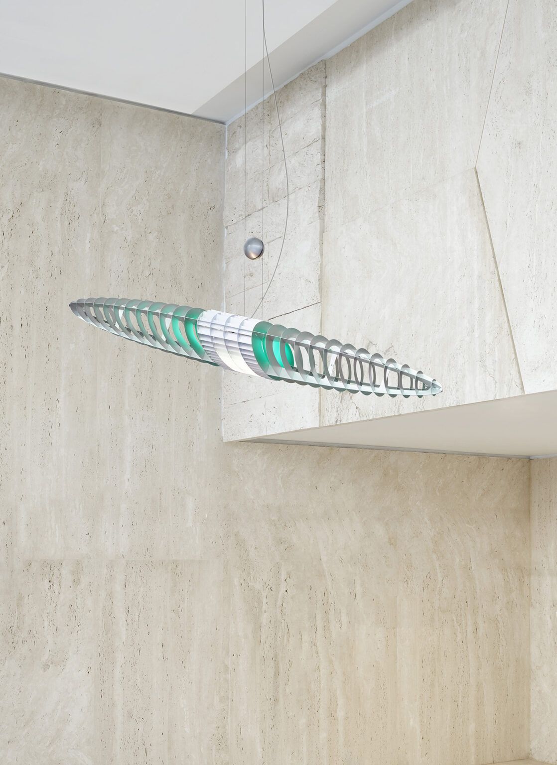 Moderne Luceplan Titania Pendelleuchte D17Q mit grünem Farbfilter, Hängelampe für Wohnraum und Esszimmer.