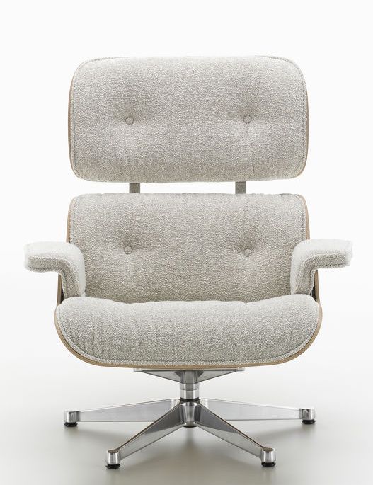 Eames Lounge Chair & Ottoman Sessel VORZUGSKOMBINATION Nubia, cream sand, poliert, Kirschbaum