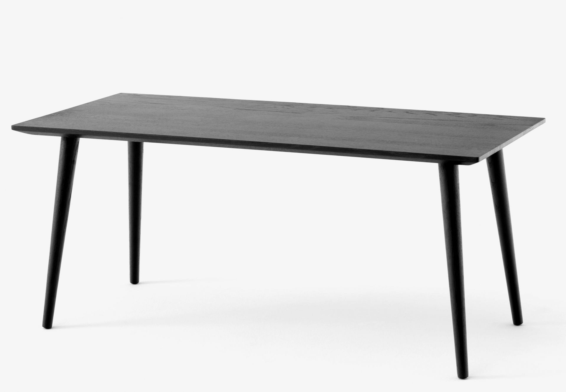 In Between Table SK23 / SK24 Couchtisch AndTradition