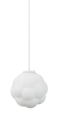 Weiße Bubba Pendelleuchte von Normann Copenhagen, moderne Hängelampe mit diffuser Beleuchtung.