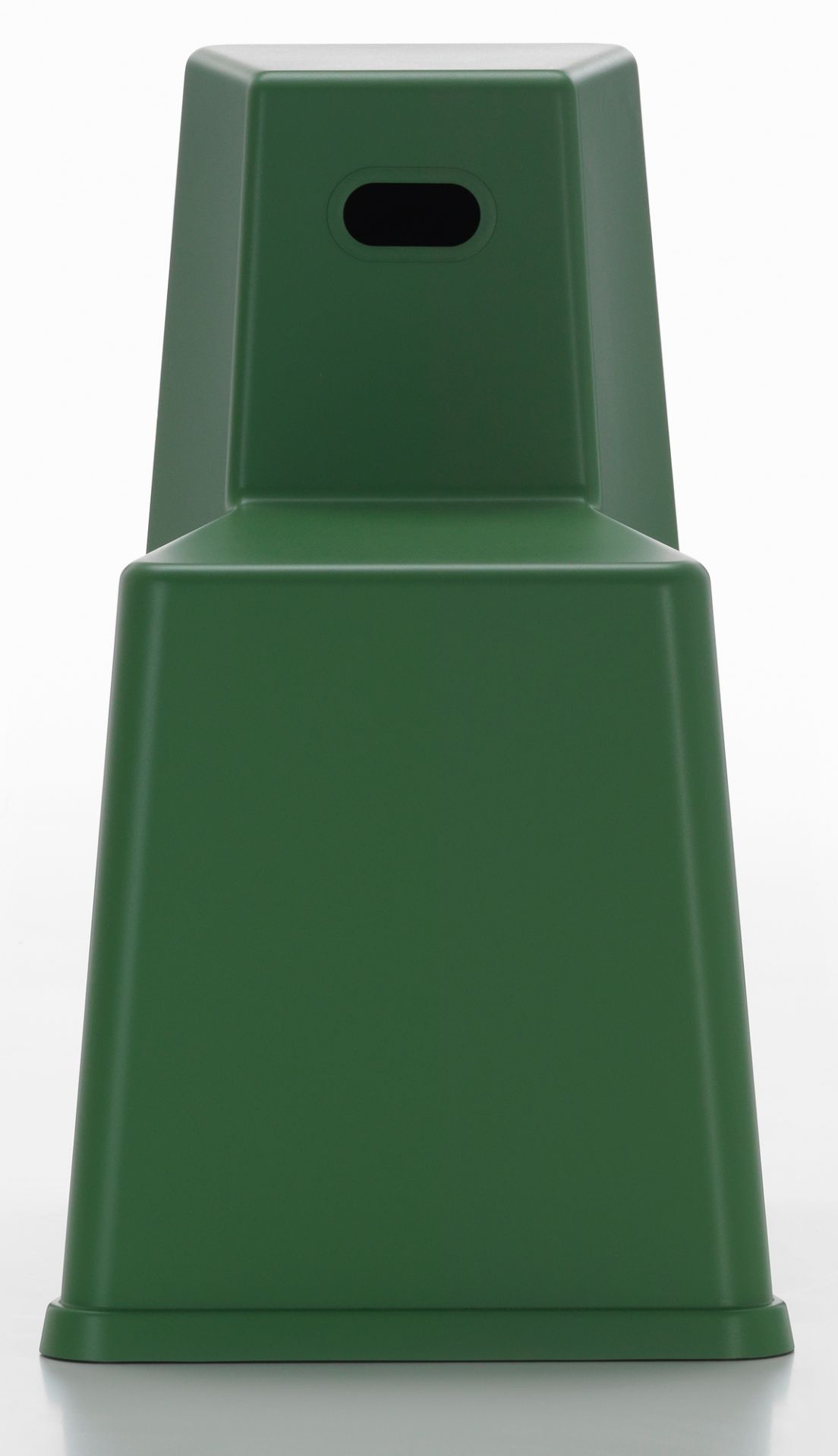 Vitra Stool Tool in Industriegrün: Moderner Hocker / Beistelltisch mit Griffloch.