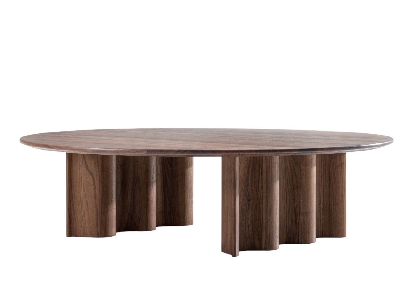 Runder Couchtisch aus Walnussholz mit geriffelten Beinen. Moderner Wohnzimmertisch aus Holz.