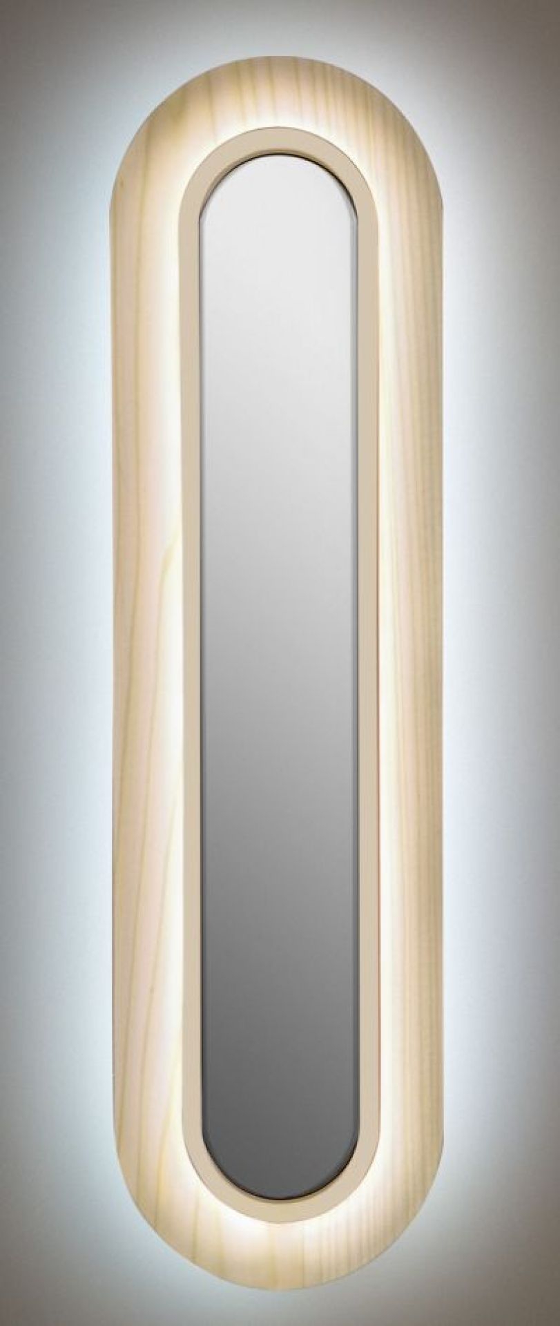 Lens LED Wandleuchte von LZF Lamps: Ovaler, gestreckter Metallring in Elfenbeinweiß, indirekte Beleuchtung.